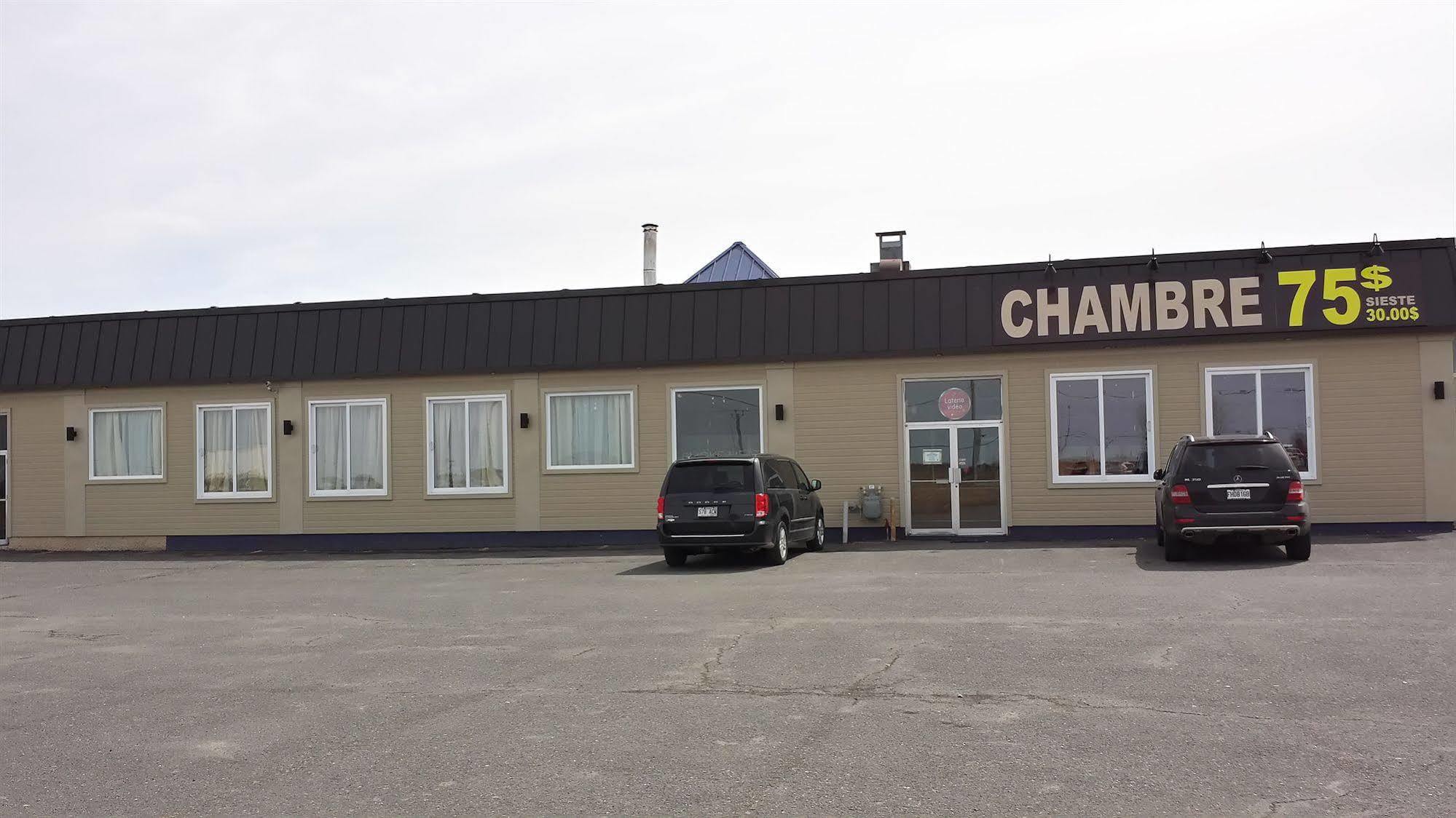 Motel Iberville Saint-Jean-sur-Richelieu Εξωτερικό φωτογραφία