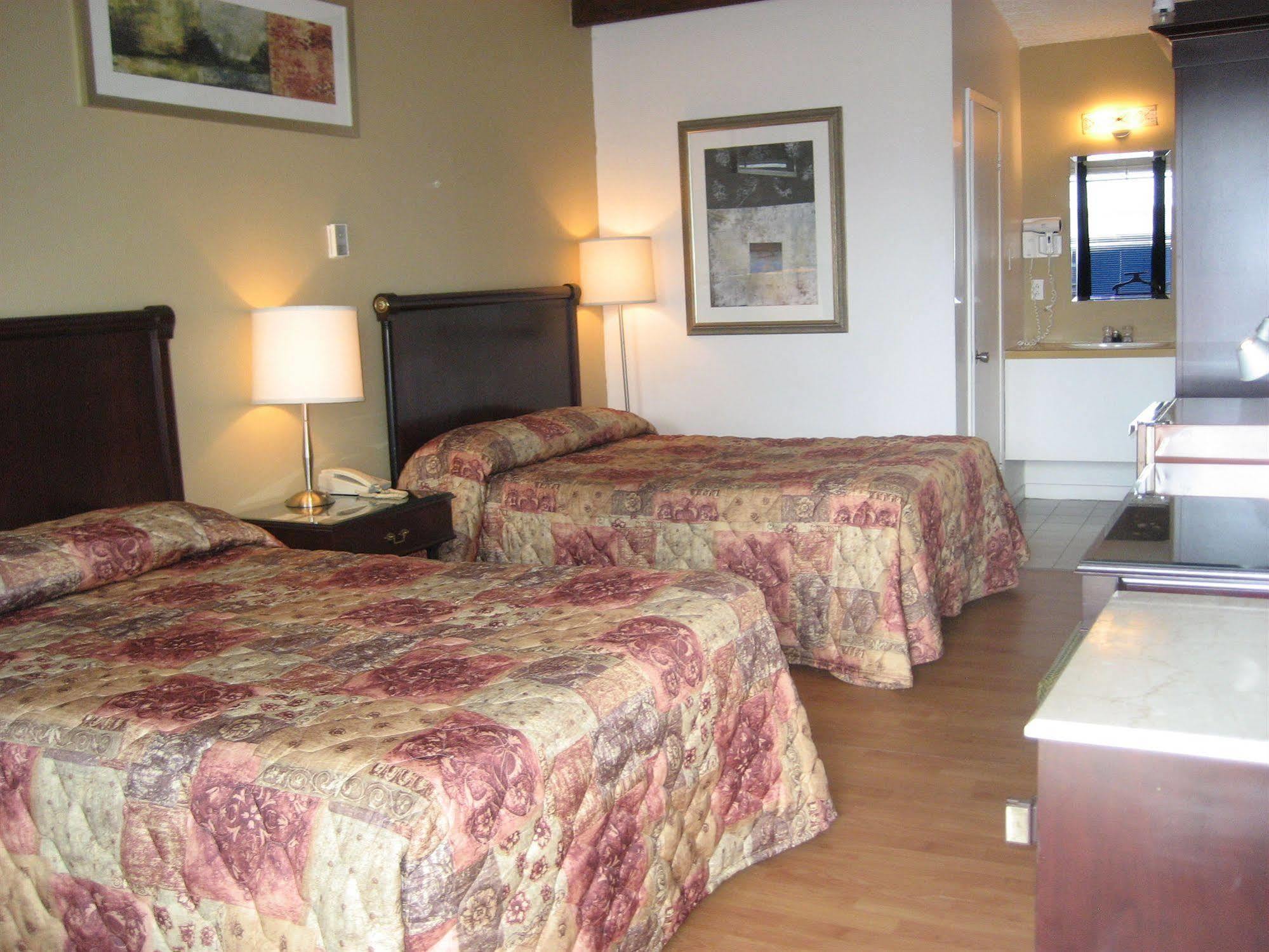 Motel Iberville Saint-Jean-sur-Richelieu Εξωτερικό φωτογραφία